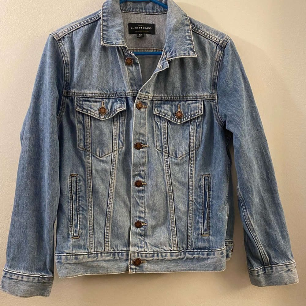 Lucky Brand Women’s jean jacket Size:L